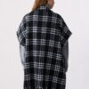 Poncho Comprido Jacquard Liu Jo Preto 2F6044-T2742-09Z23 - imagem 3