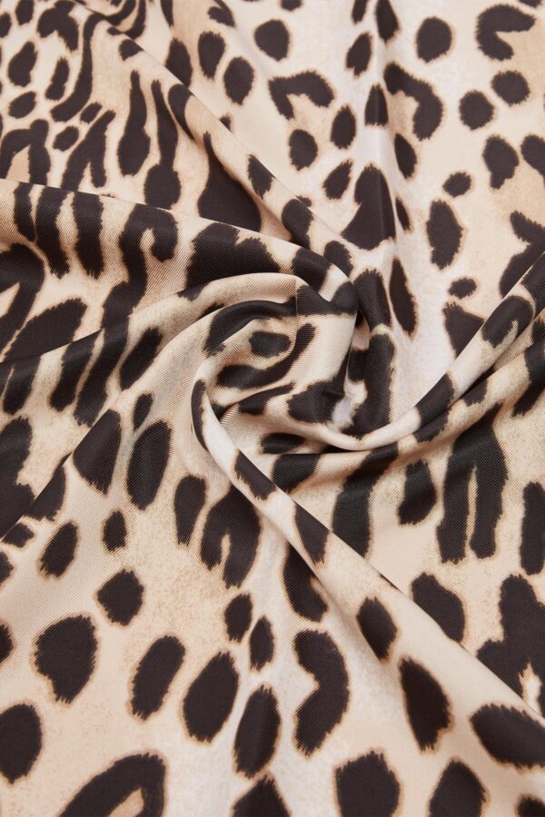 Lenço Estampado Liu Jo Leopardo 2F6059-T2745-09B65 - imagem 6