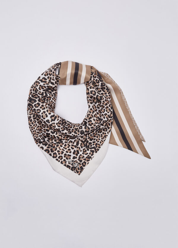 Triangular bandana