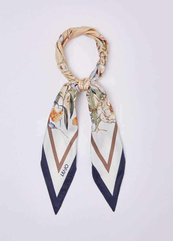 lenço estampado